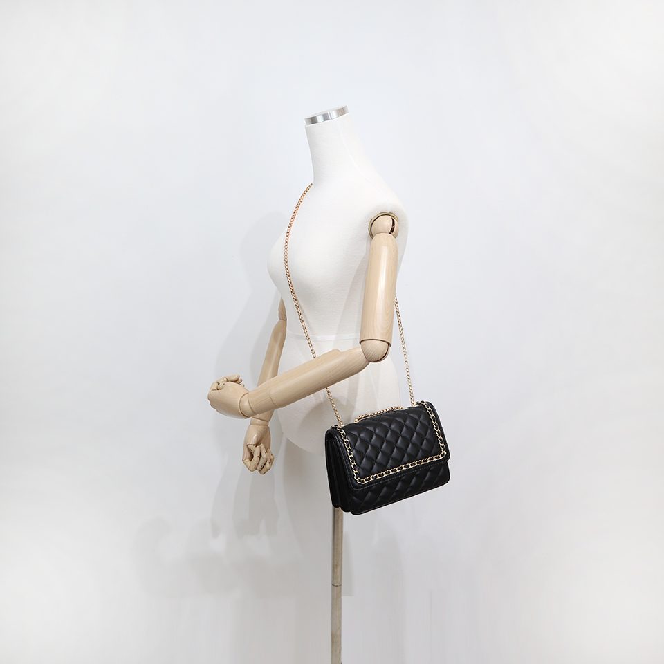 Quilted Square Chain Bag