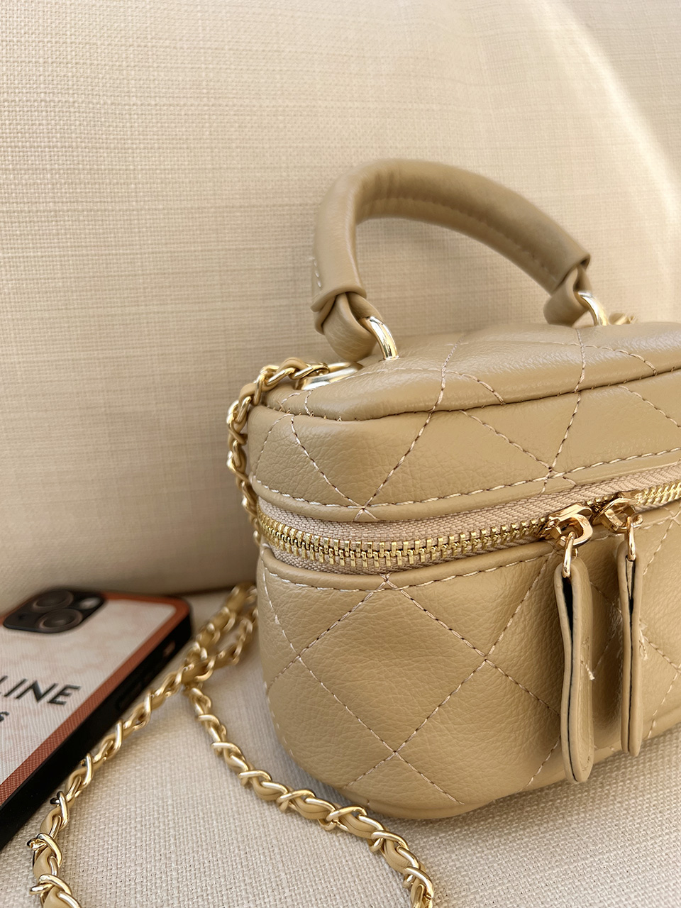 Mini Quilted Chain Crossbody Bag (4 colors)