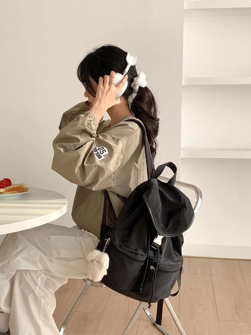 Nylon buckle string pocket daily backpack