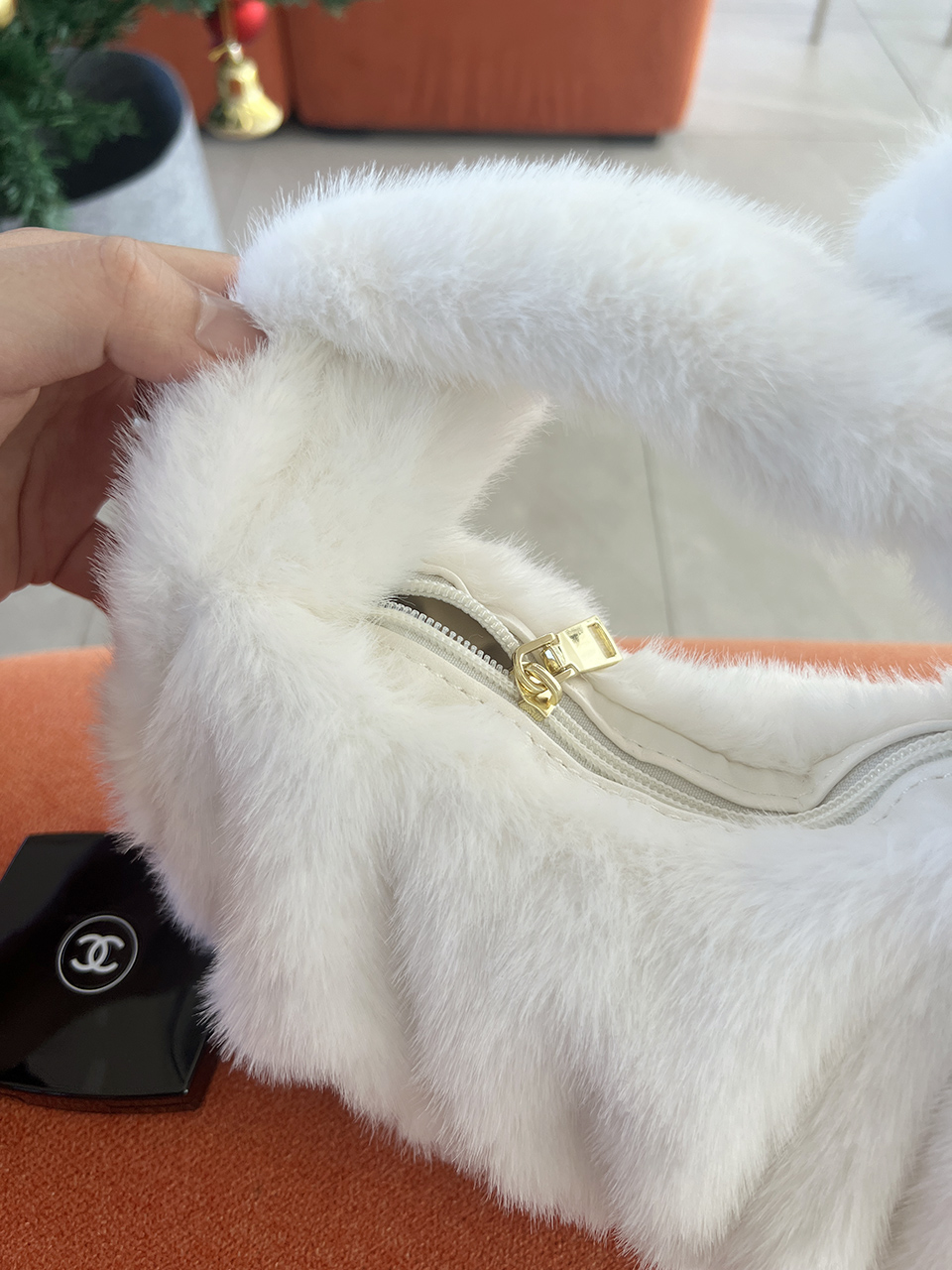 Suwanee Ribbon Fur Shirring Mini Tote Bag