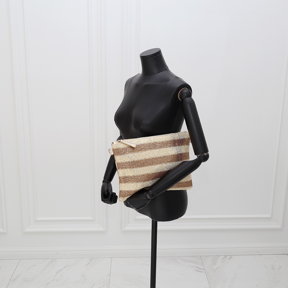 Silver striped rattan zipper cross clutch bag