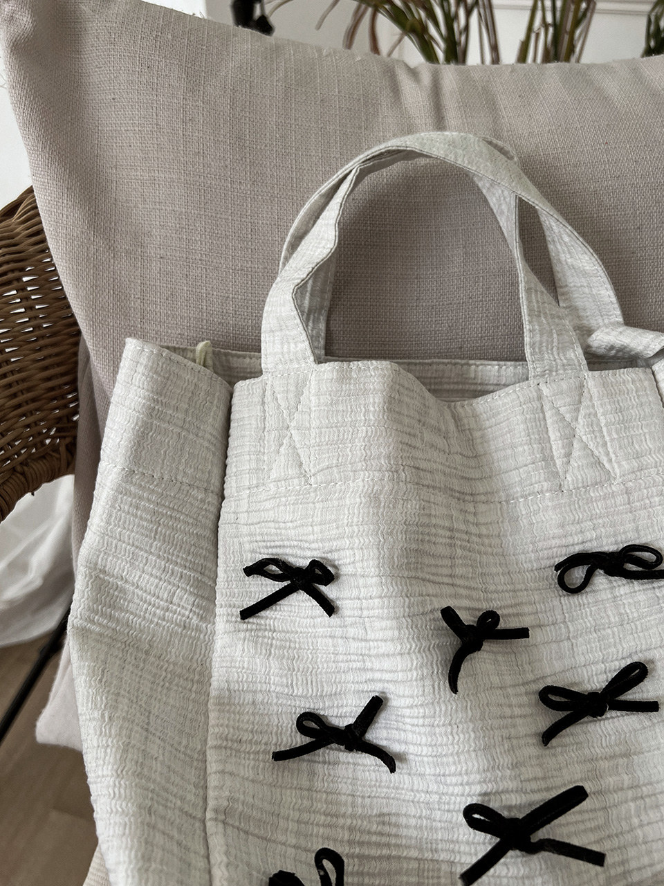 Ribbon Ballet Core Tote Bag