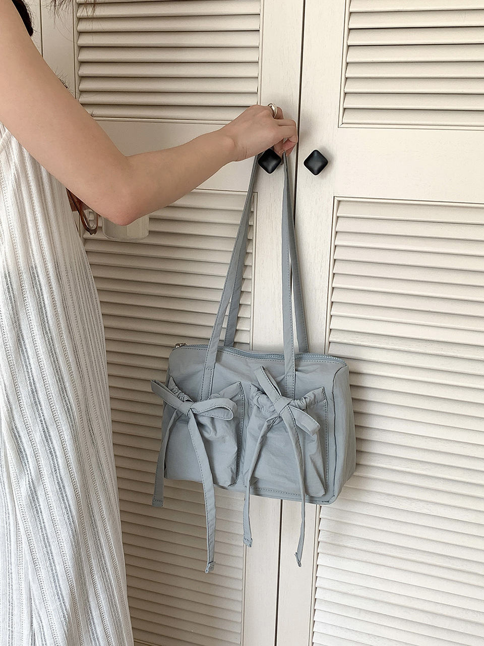 Ribbon Ballet Core Pocket Nylon Shoulder Bag (4 colors)