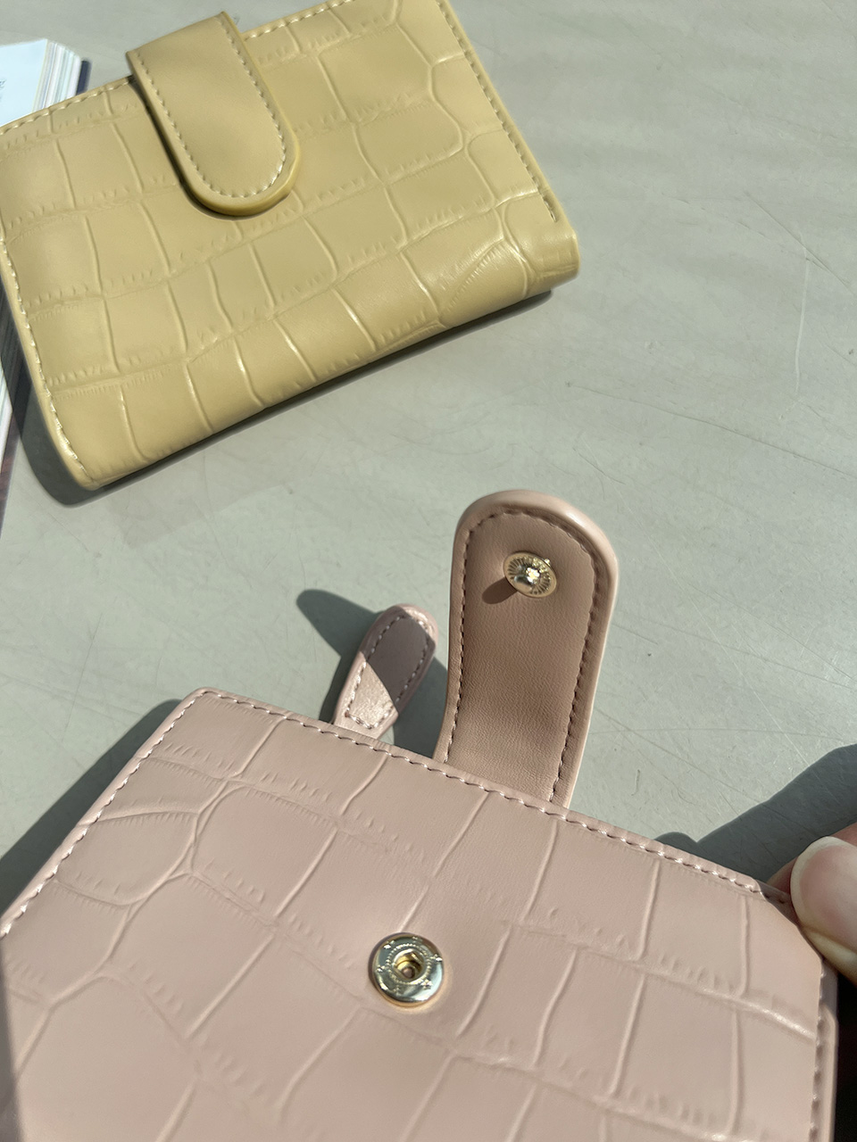 Garnet Pastel Crocodile Pattern Leather Mini Card Case