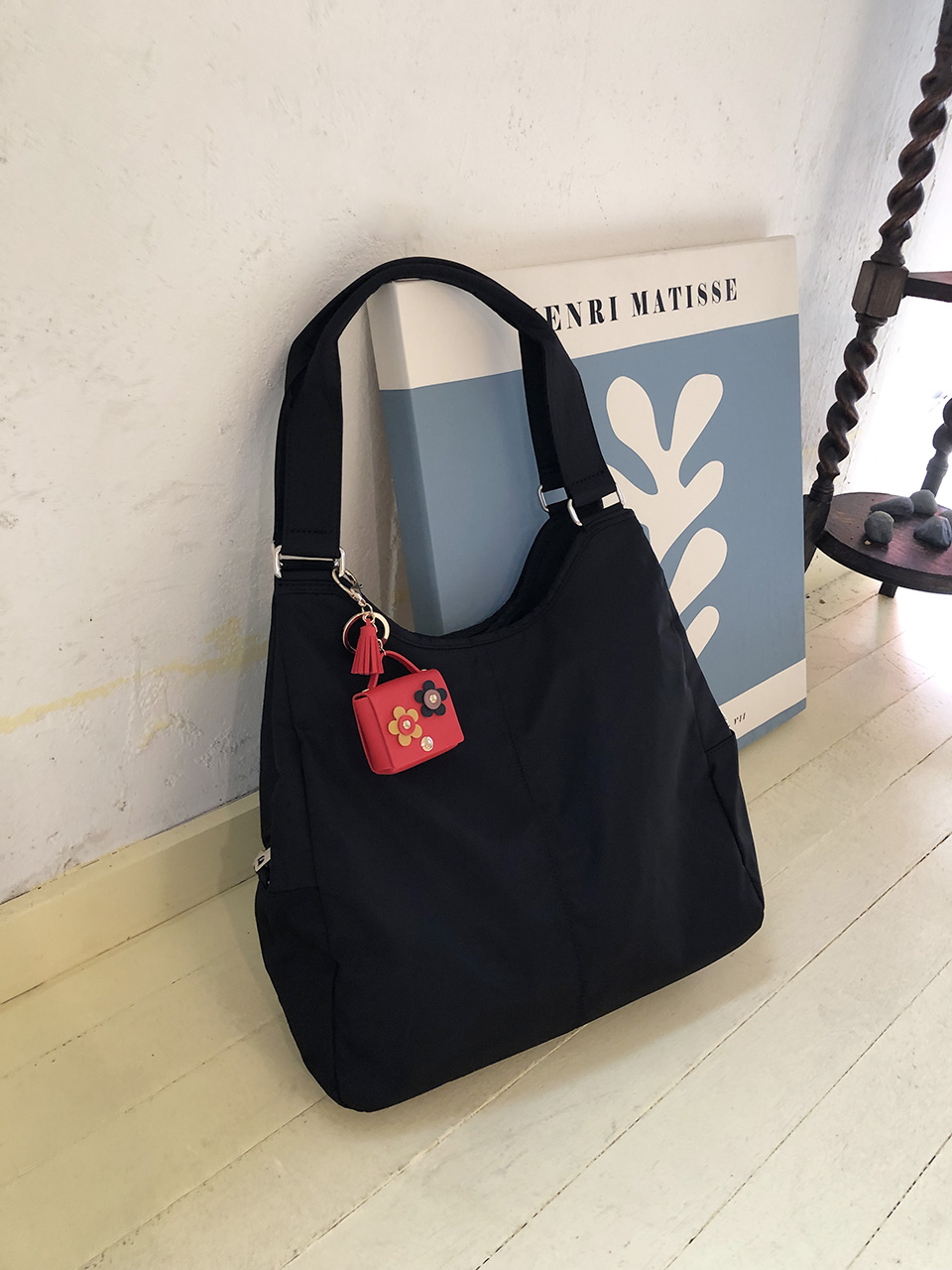 Flower AirPods Case Mini Bag Keyring (5 colors)