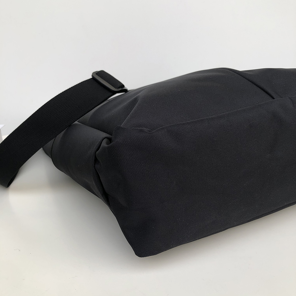 2-Pocket Big Cross Eco Bug