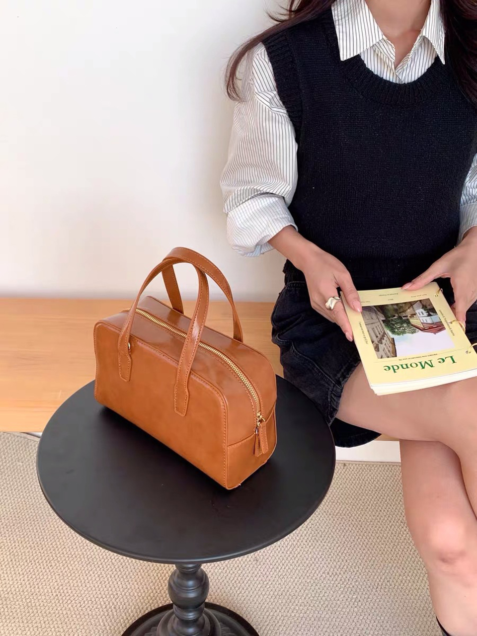 Square zip-up leather tote bag (4 colors)