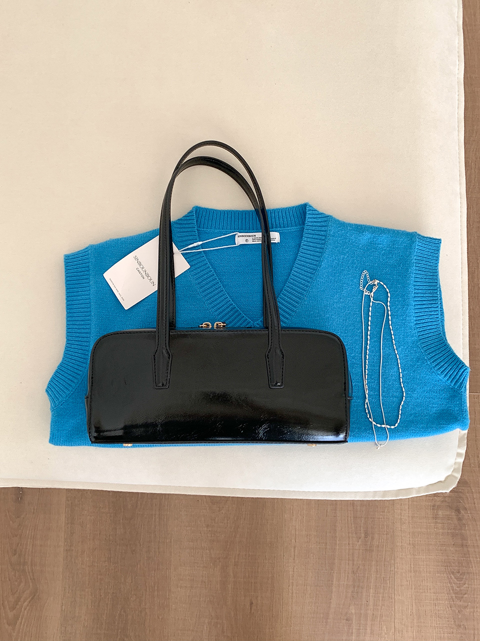 Crack Square Zip-Up Leather Shoulder Bag