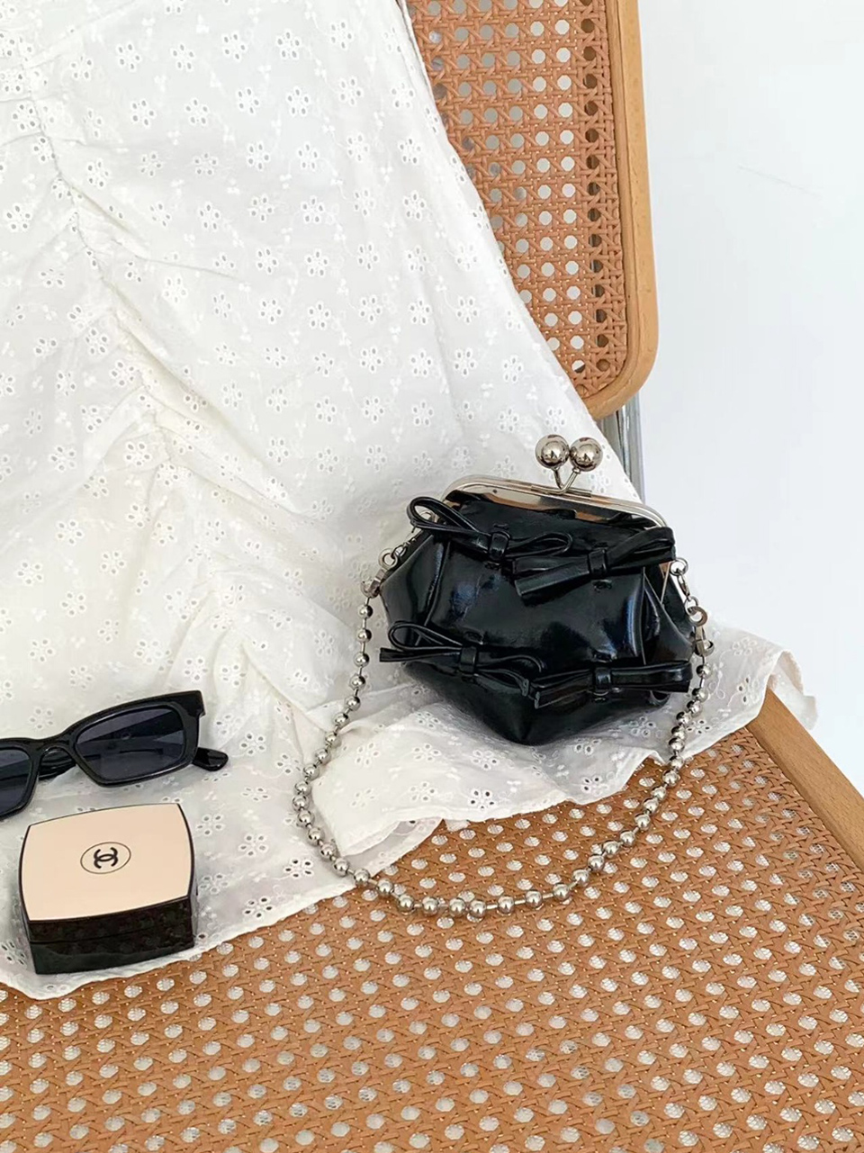 Ribbon 2-Way Chain Mini Crossbody Bag (2 Strap Types)
