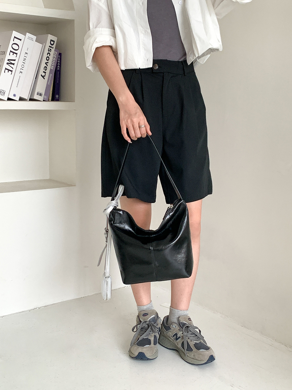Glossy wrinkle leather shoulder bag (4 colors)
