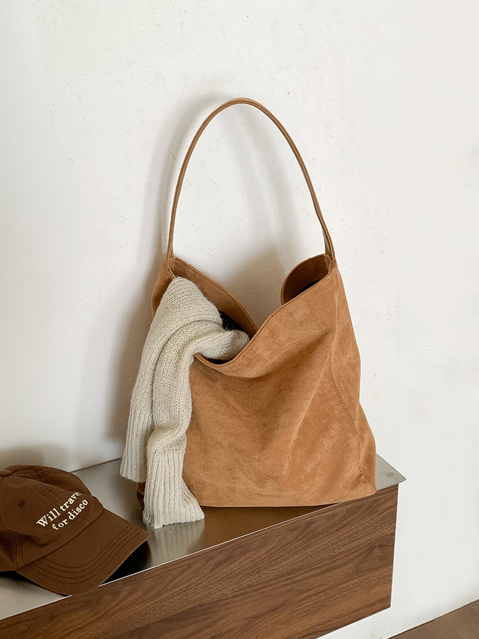 [A must-have for those who carry a lot of belongings] Suede Big Tote Bag/Shoulder Bag