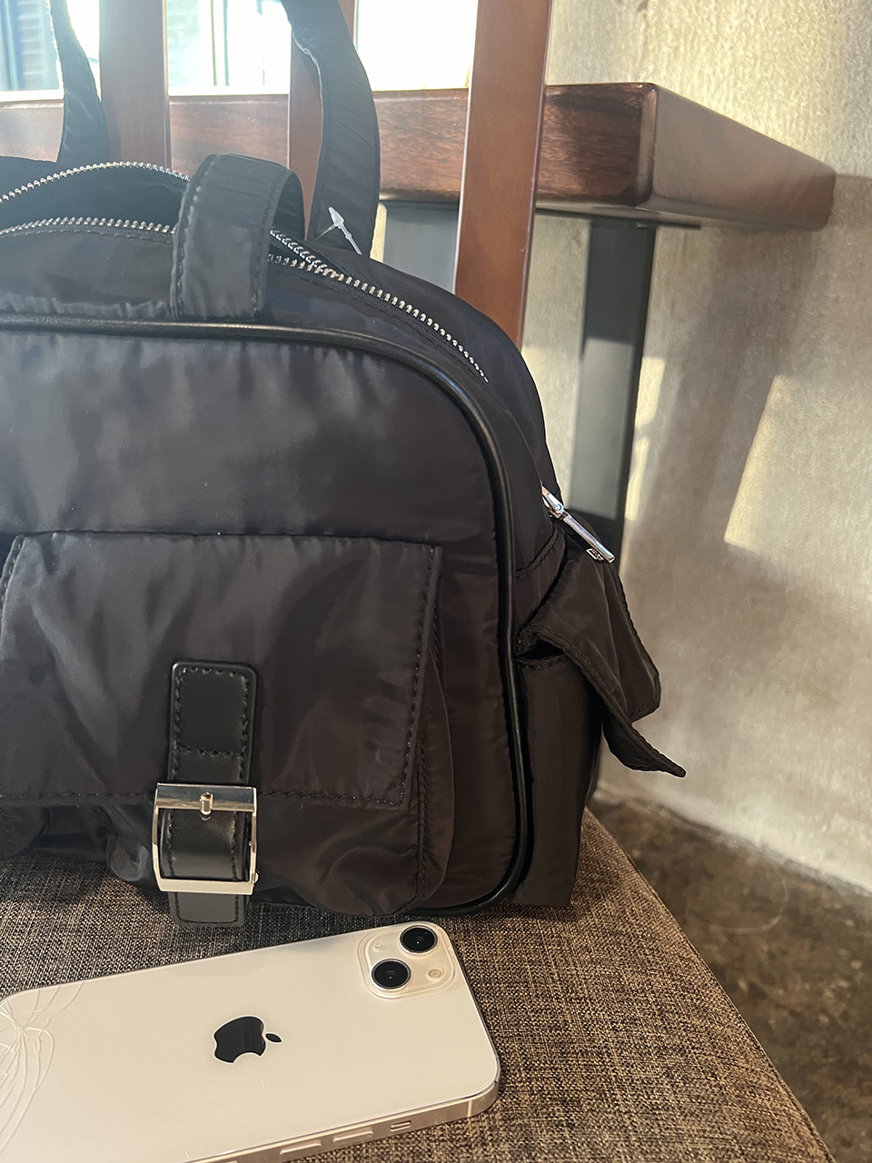 4-Pocket Nylon Shoulder Bag (4 colors)