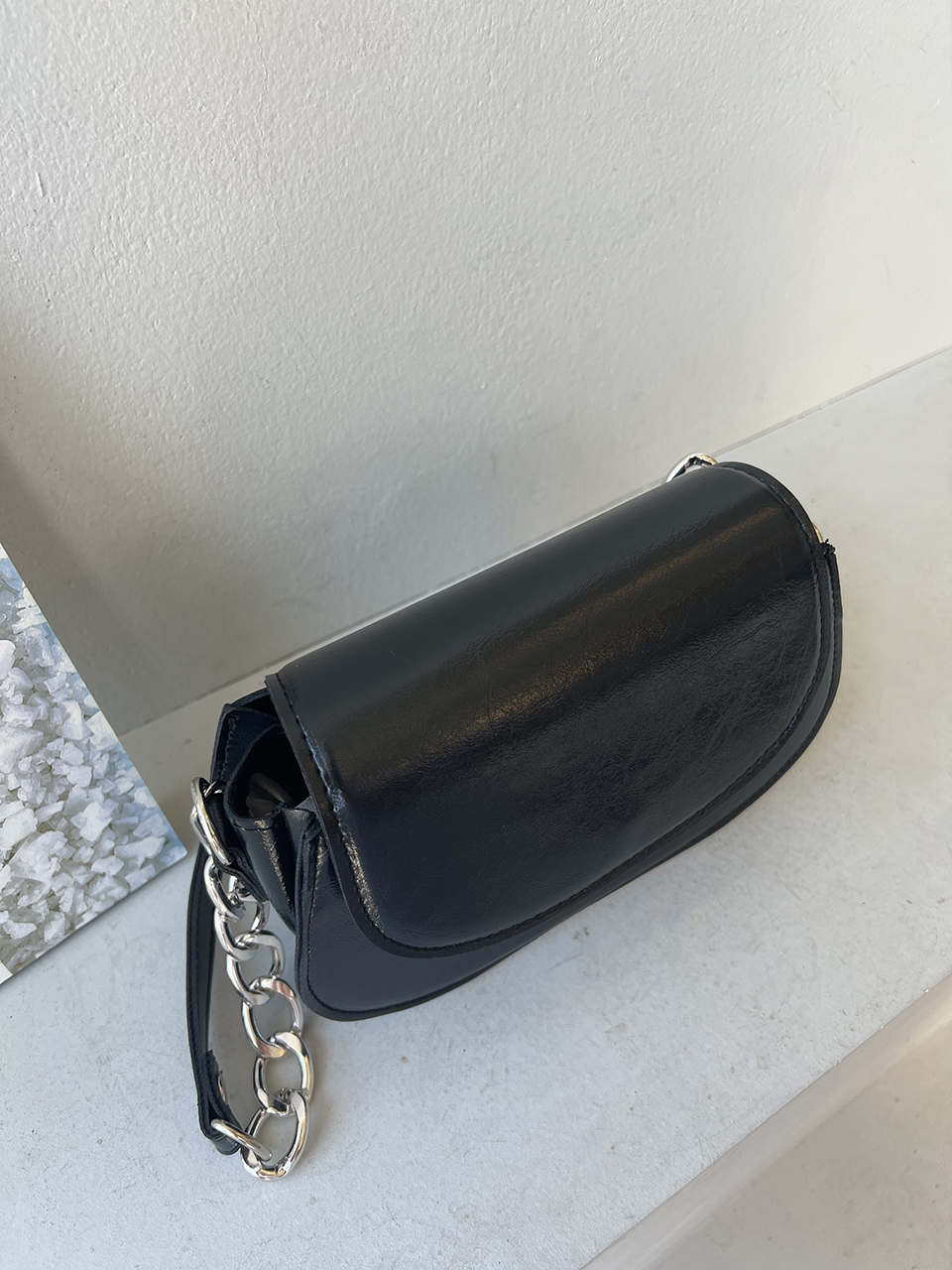 Cracked Leather Chain Mini Shoulder Bag