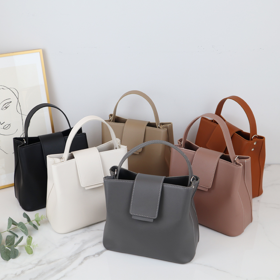 Lucas Mini Cross Shoulder Bag