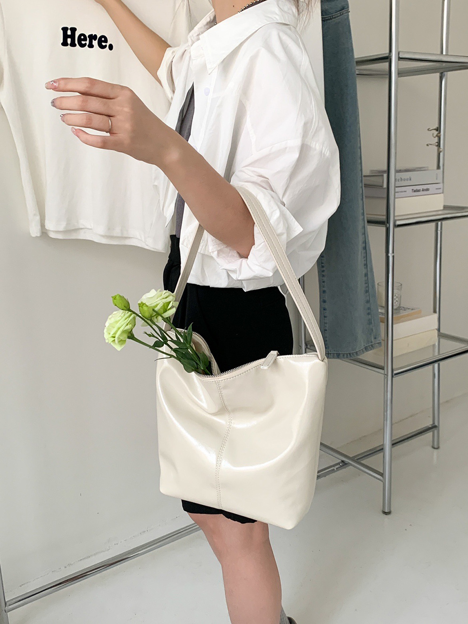 Glossy wrinkle leather shoulder bag (4 colors)