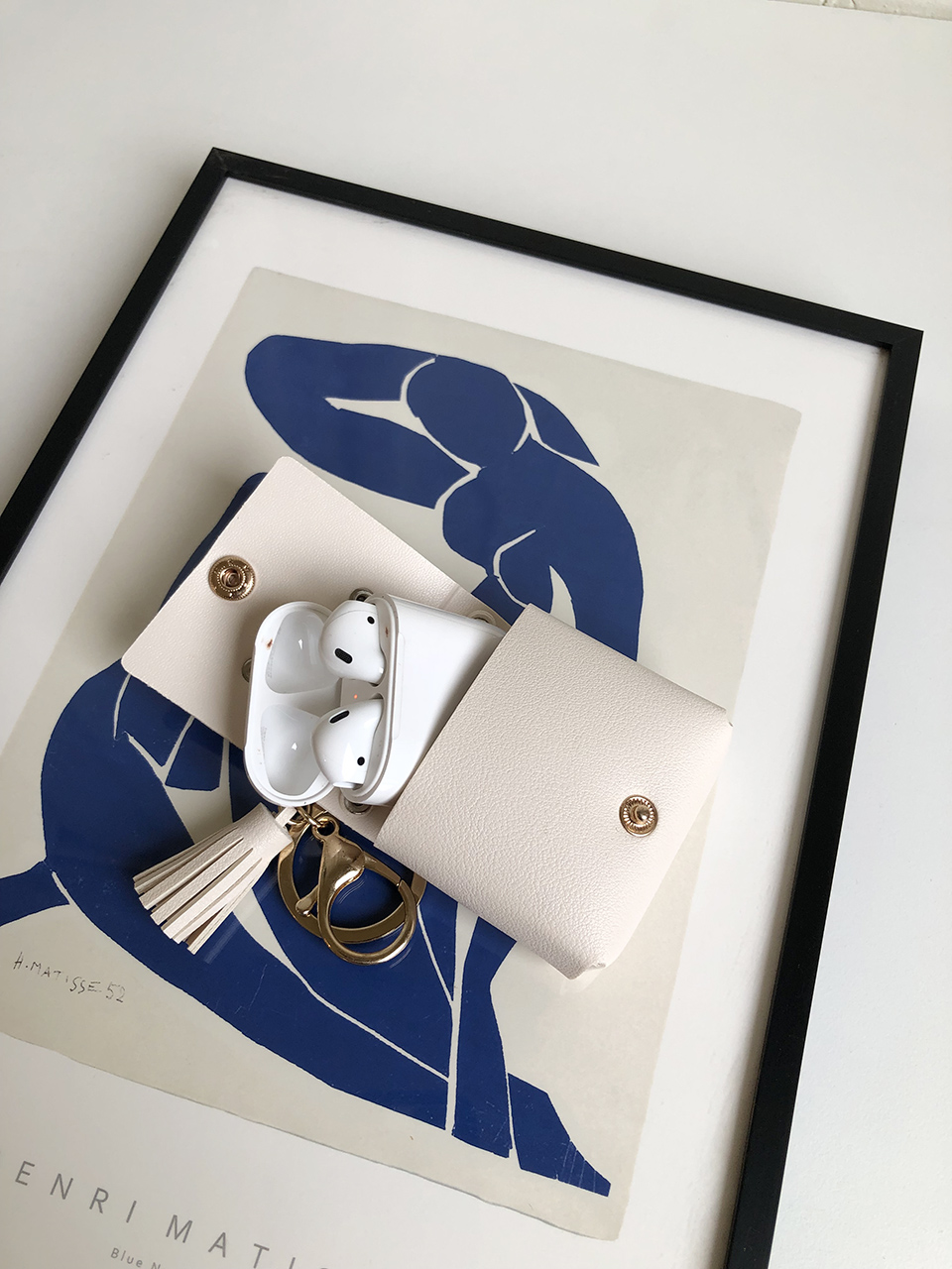 Flower AirPods Case Mini Bag Keyring (5 colors)