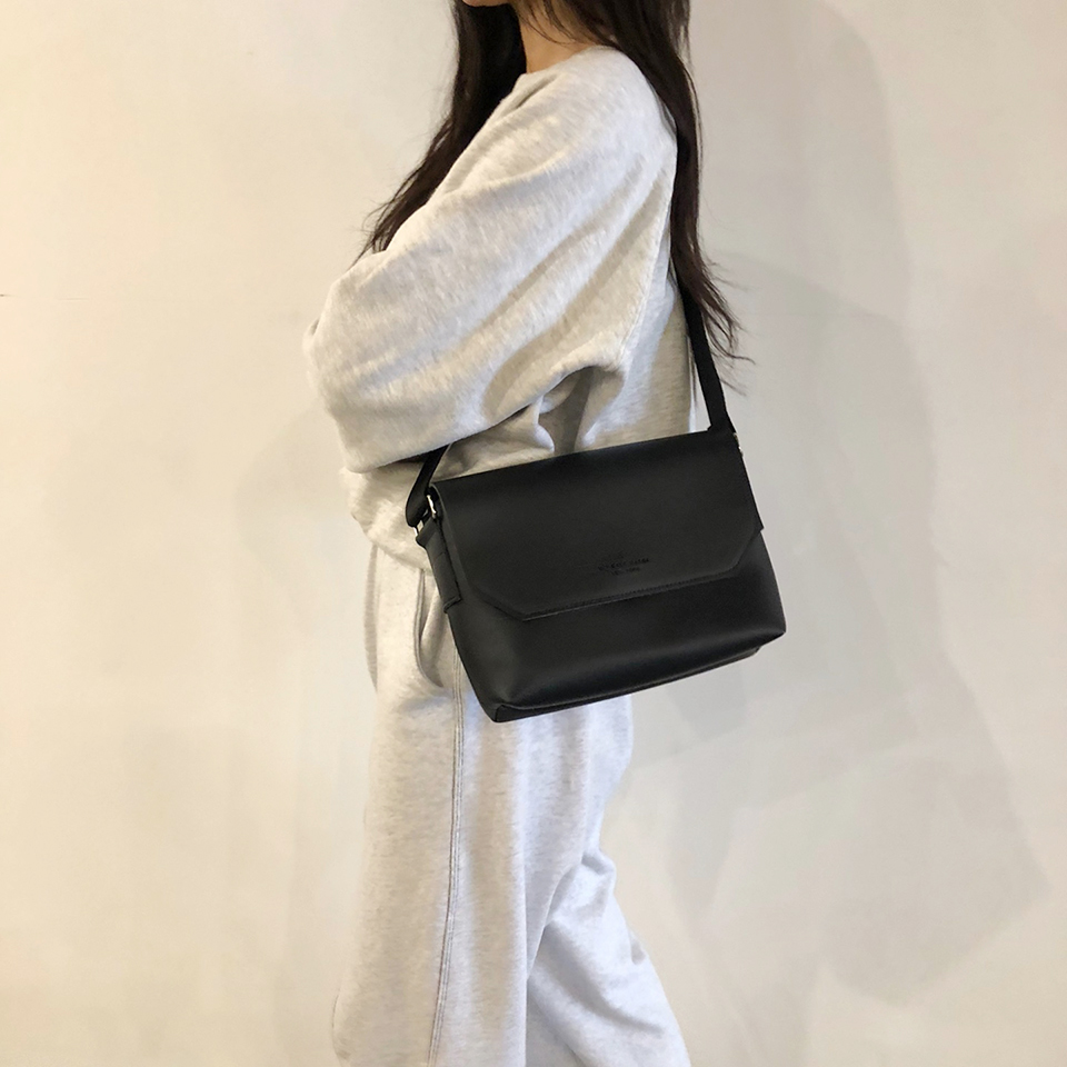 Wide Crossbody Bag (3 colors)
