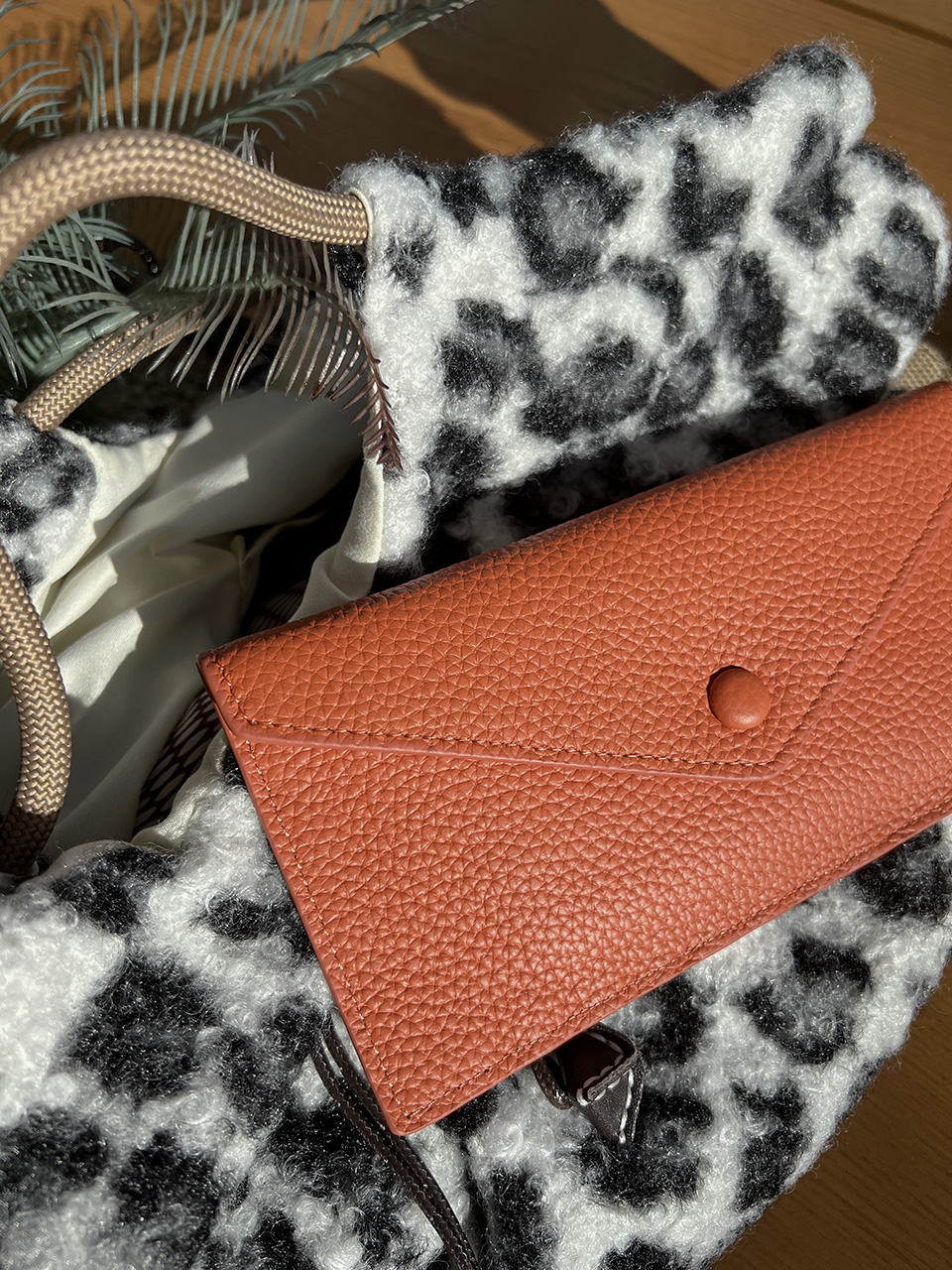 Leather slim card case