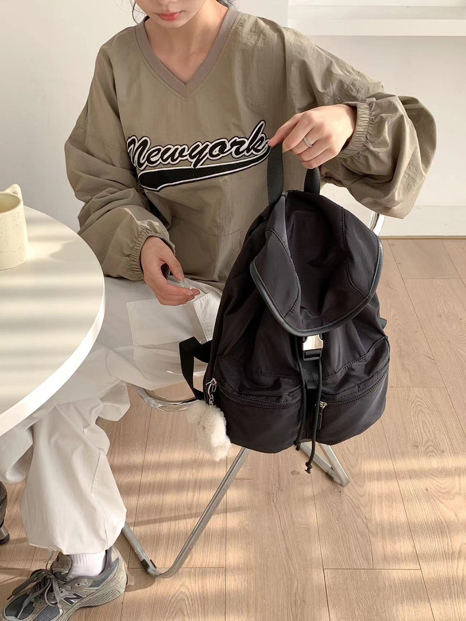 Nylon buckle string pocket daily backpack