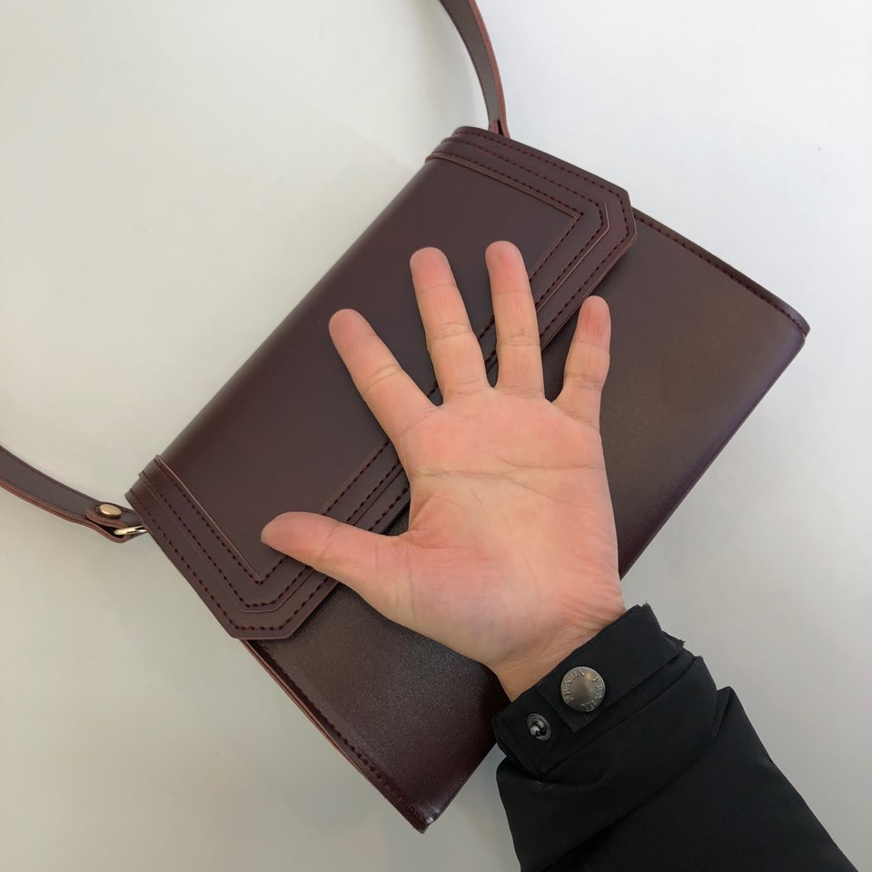 Classic trapezoid stitch cross bag (4 colors)