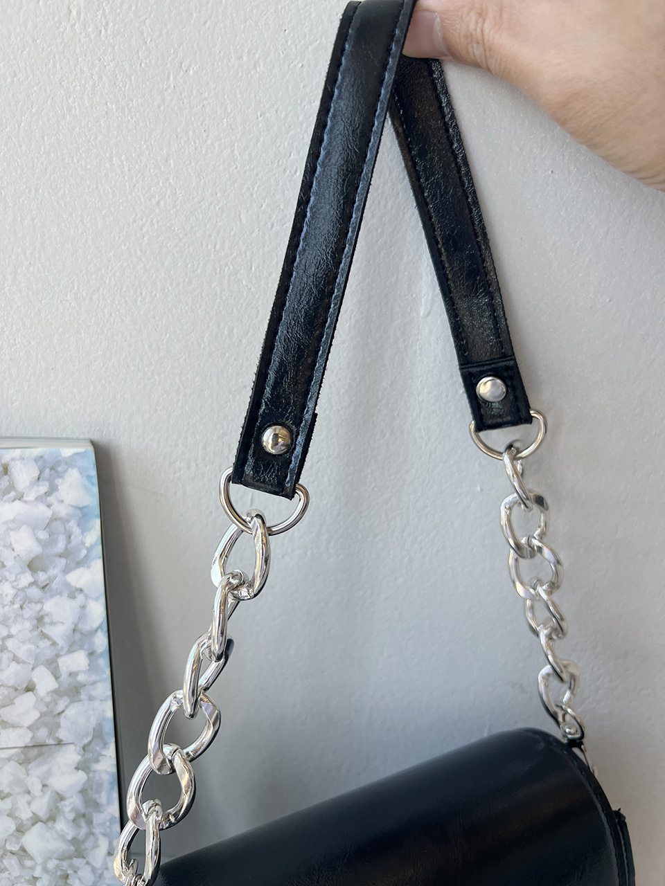 Cracked Leather Chain Mini Shoulder Bag