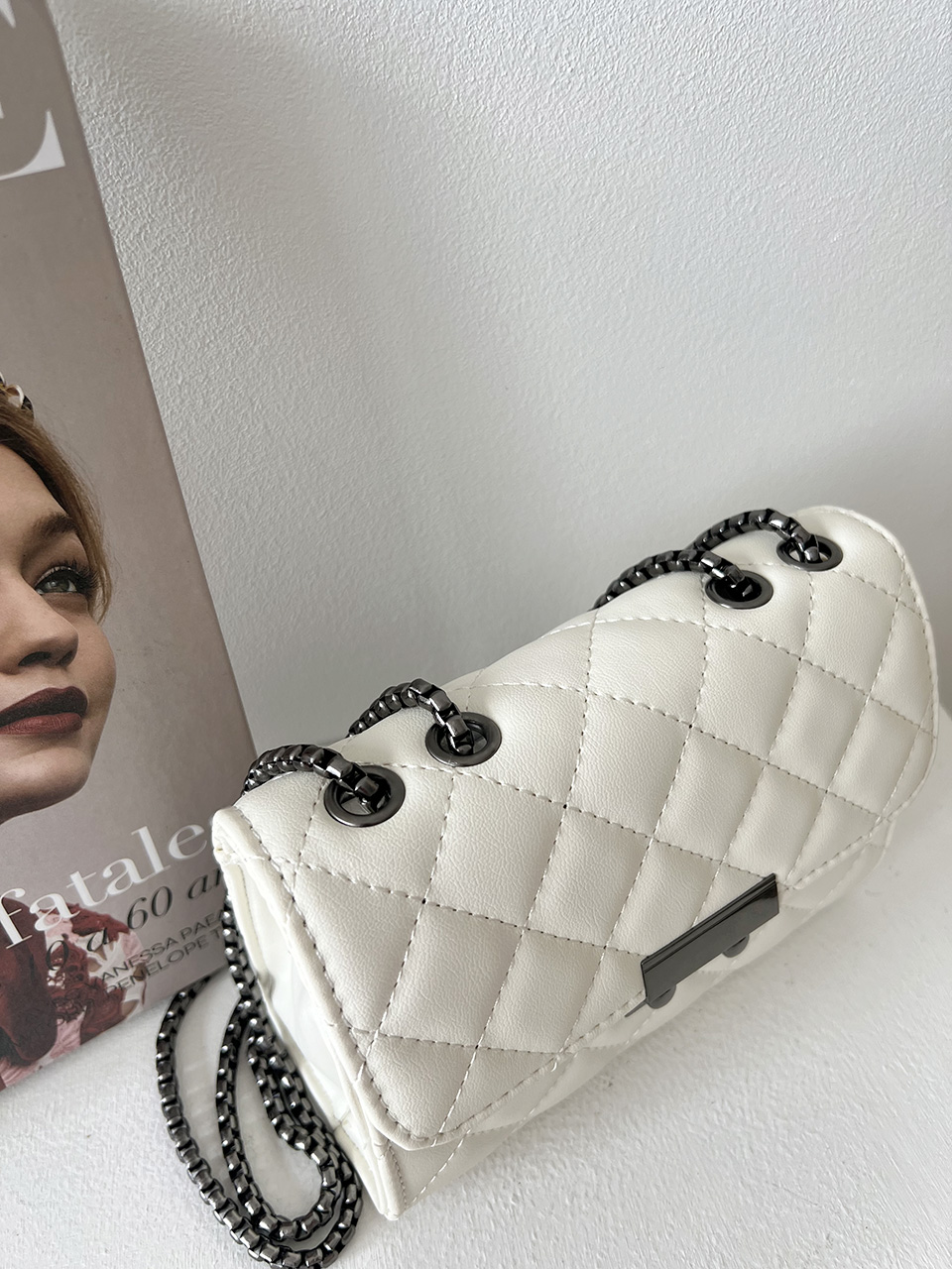 Kate Buckle Classic Mini Chain Bag
