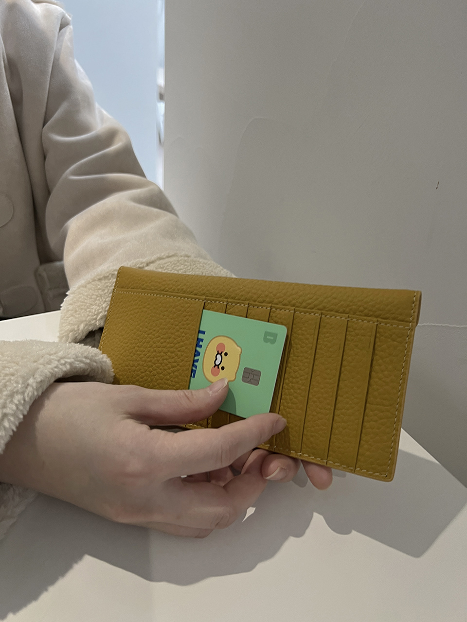 Leather slim card case