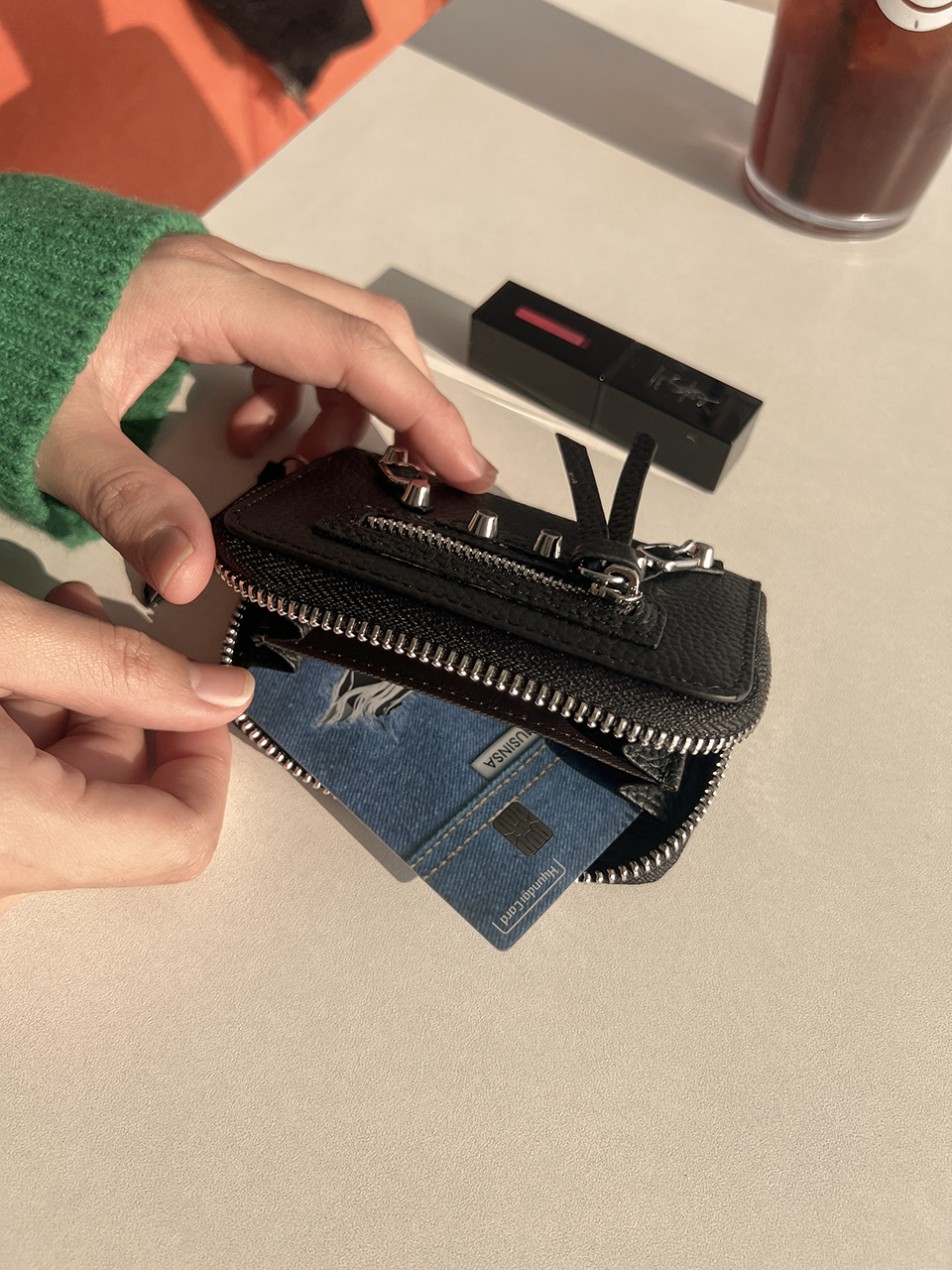 Zip-up coin case wallet