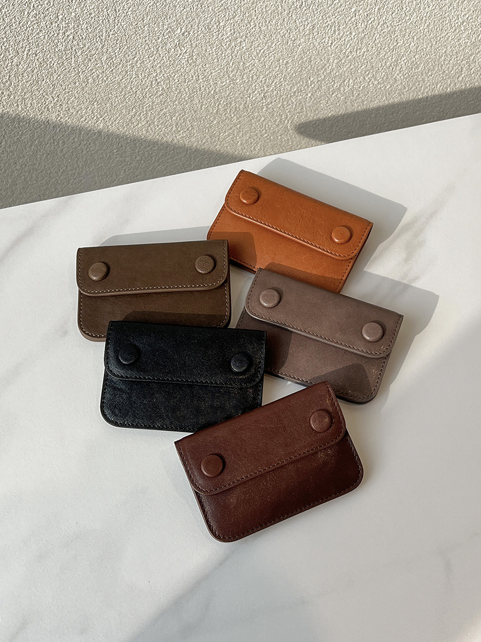 Two-button wallet