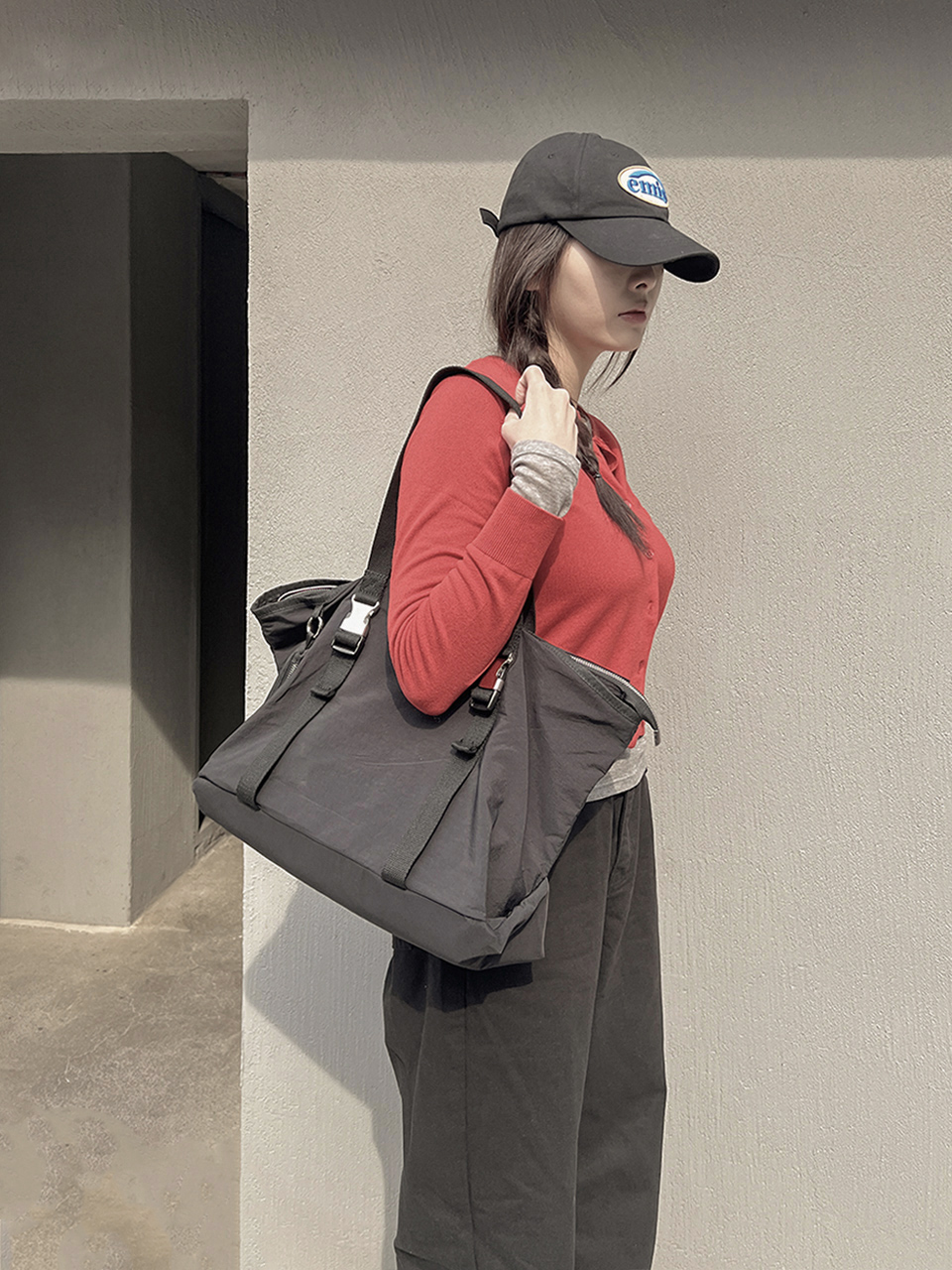 Buckle nylon shoulder bag