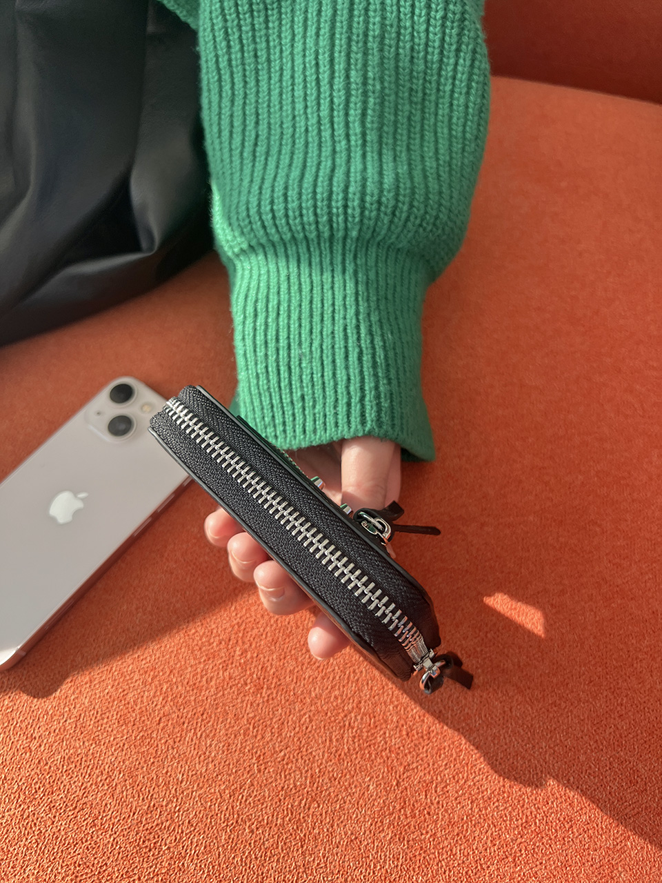 Zip-up coin case wallet