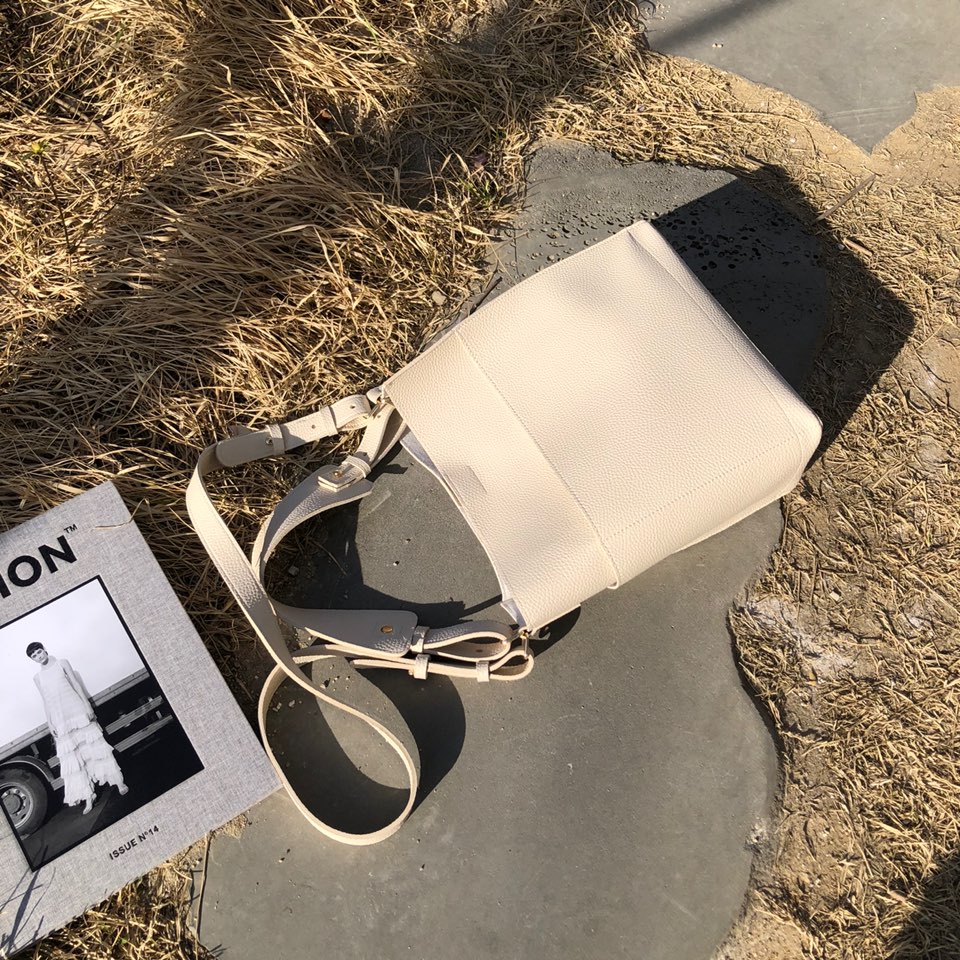 Two-way Big Cross Bucket Bag (7 colors)