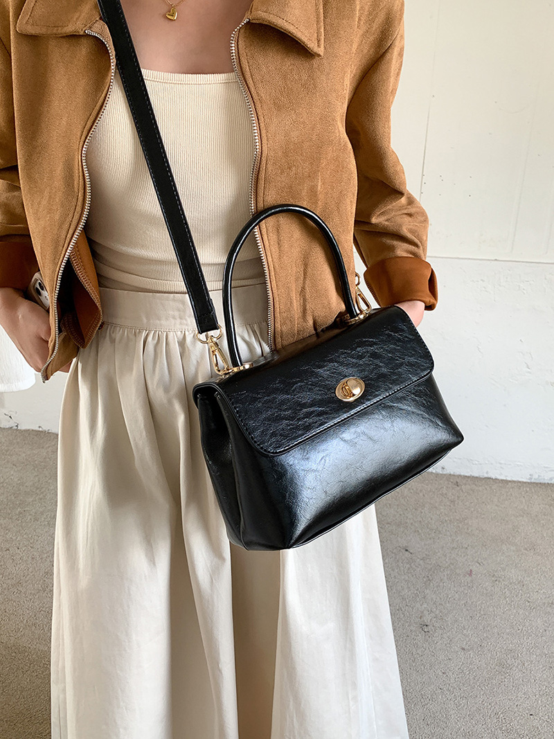 Crack Square Buckle Tote Bag (3 colors)