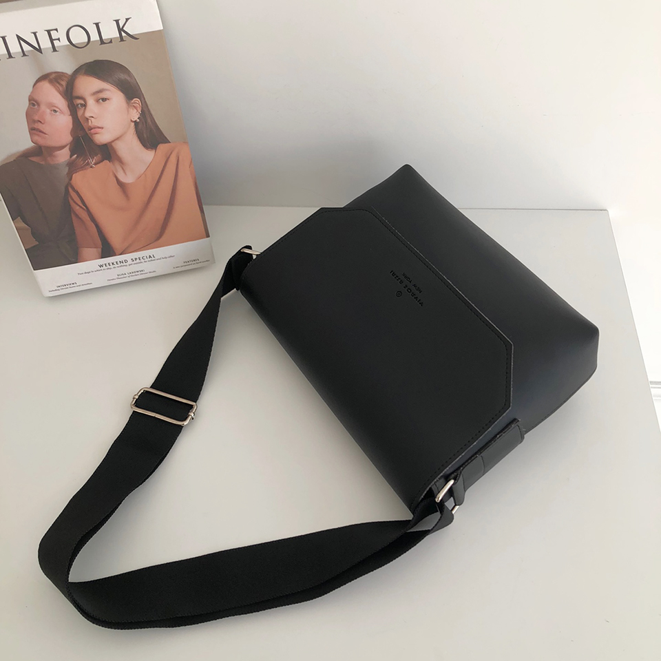Wide Crossbody Bag (3 colors)