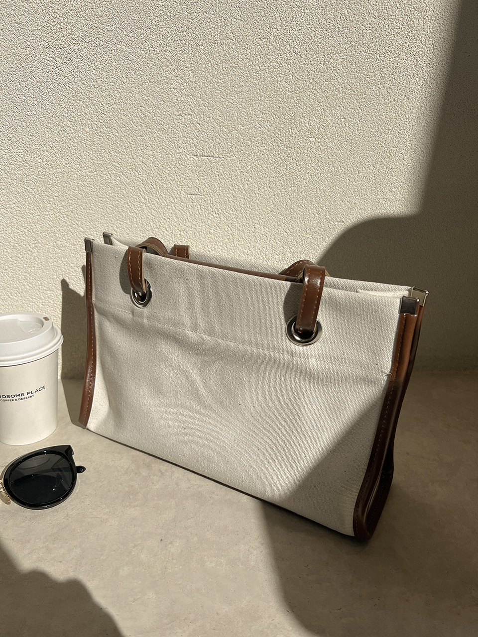 Leather canvas shoulder bag