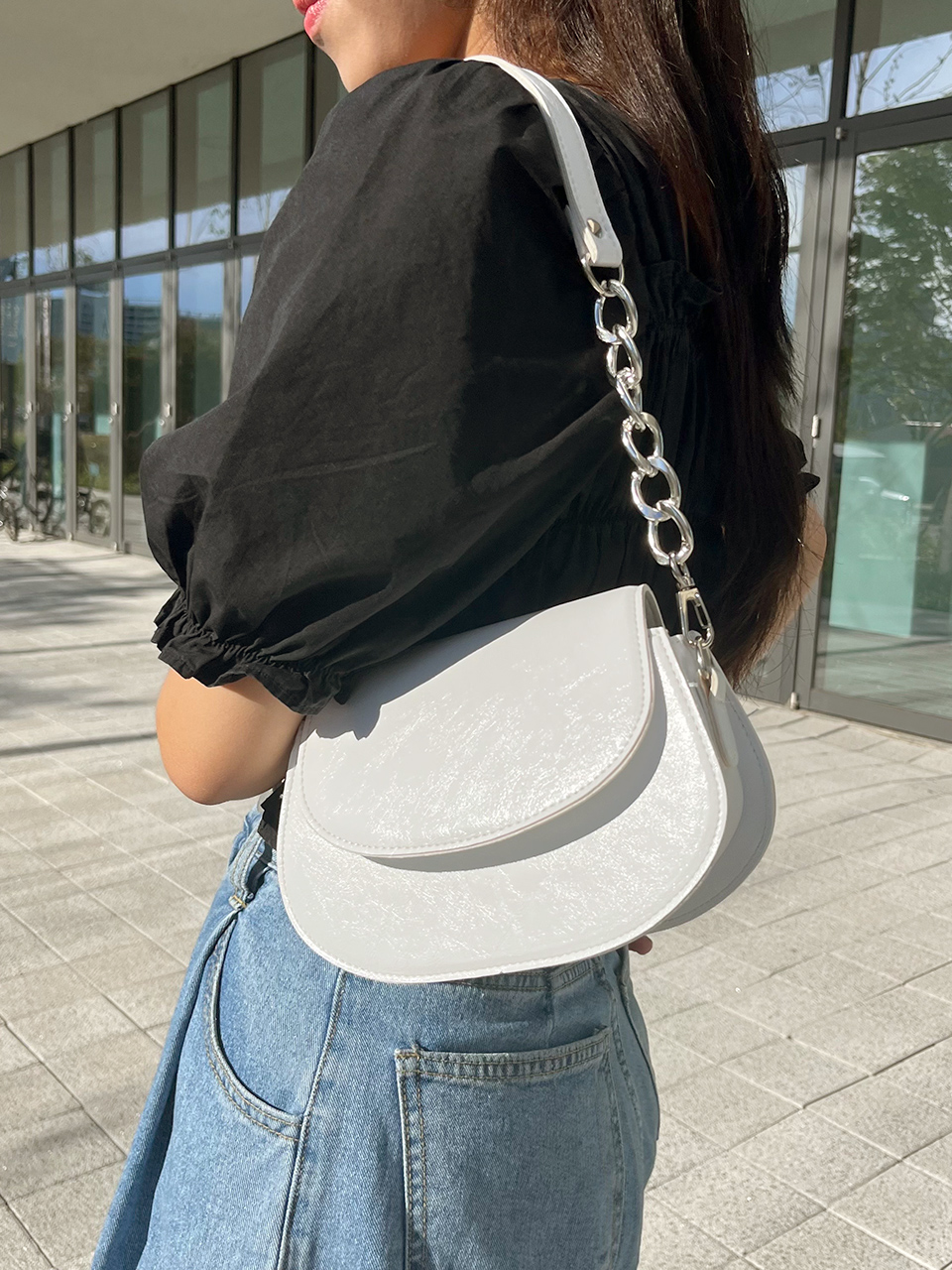 Cracked Leather Chain Mini Shoulder Bag