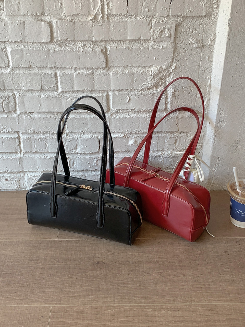 Crack Square Zip-Up Leather Shoulder Bag