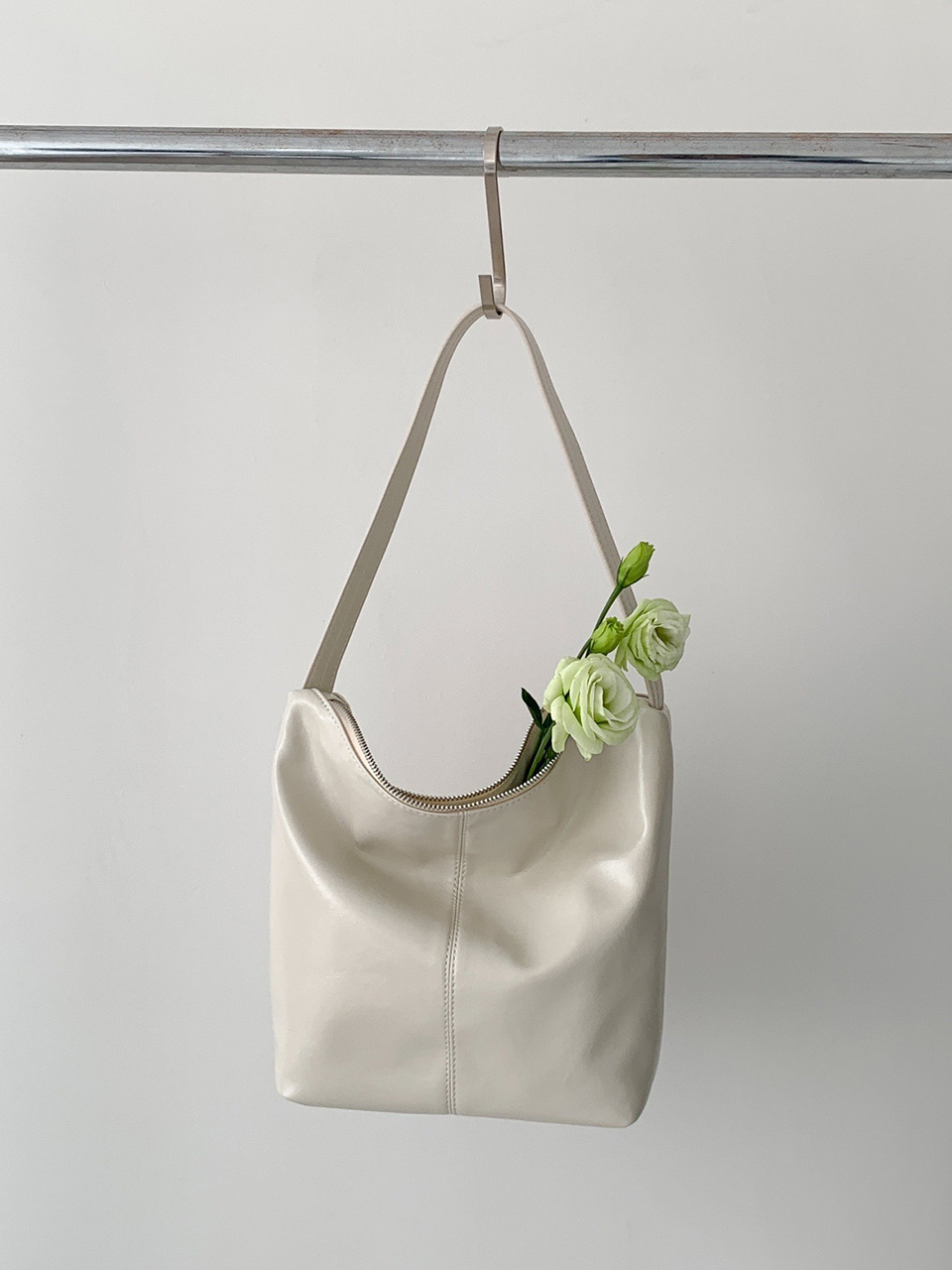 Glossy wrinkle leather shoulder bag (4 colors)