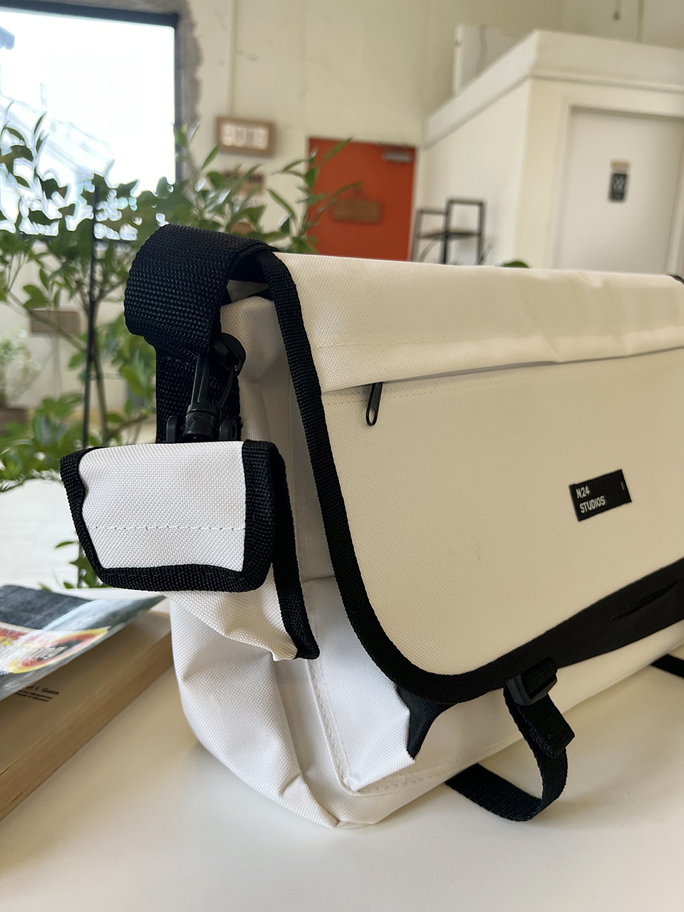 Large Messenger Bag (2 colors)
