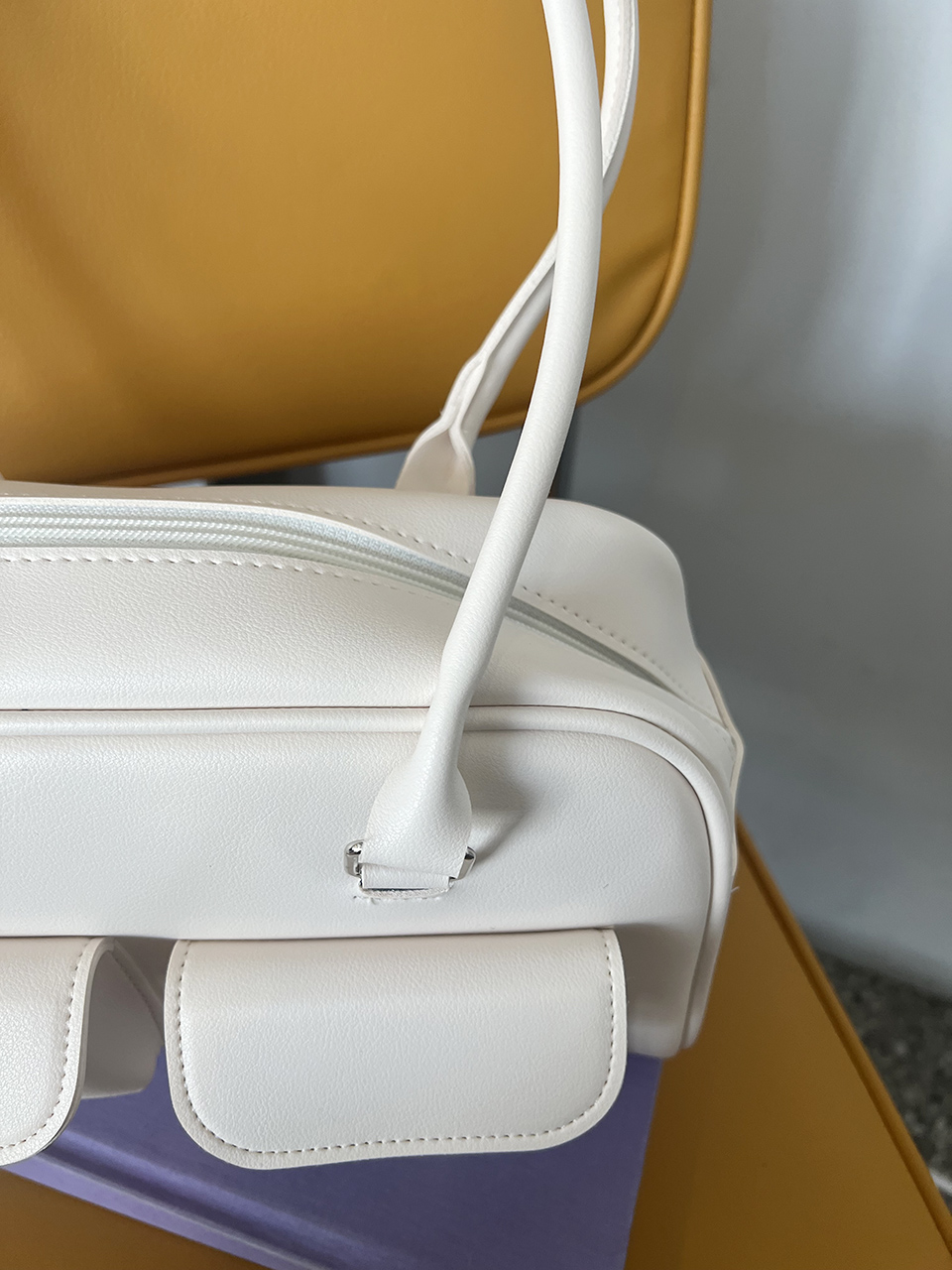 2-Pocket Mini Bucket Shoulder Bag (4 colors)