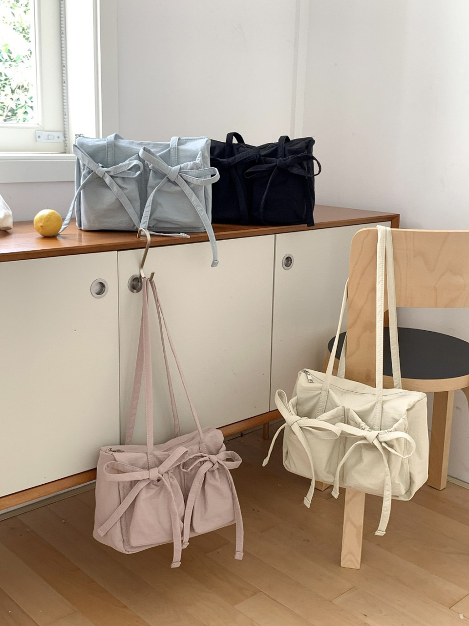 Ribbon Ballet Core Pocket Nylon Shoulder Bag (4 colors)