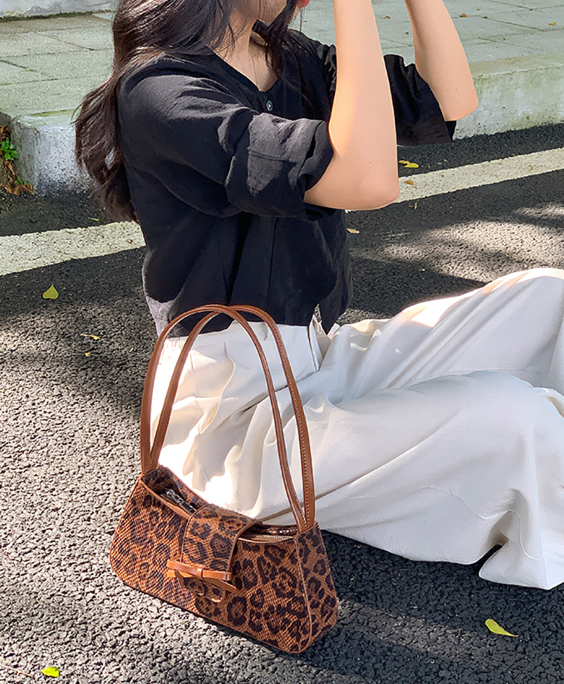 [2 colors] Leopard Ribbon Leather Tote Bag/Shoulder Bag