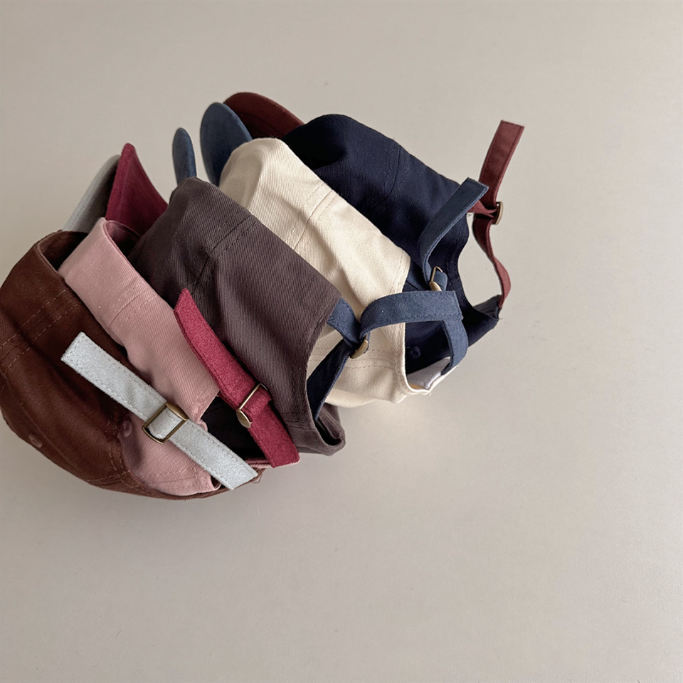 Two-tone vintage stitch cap