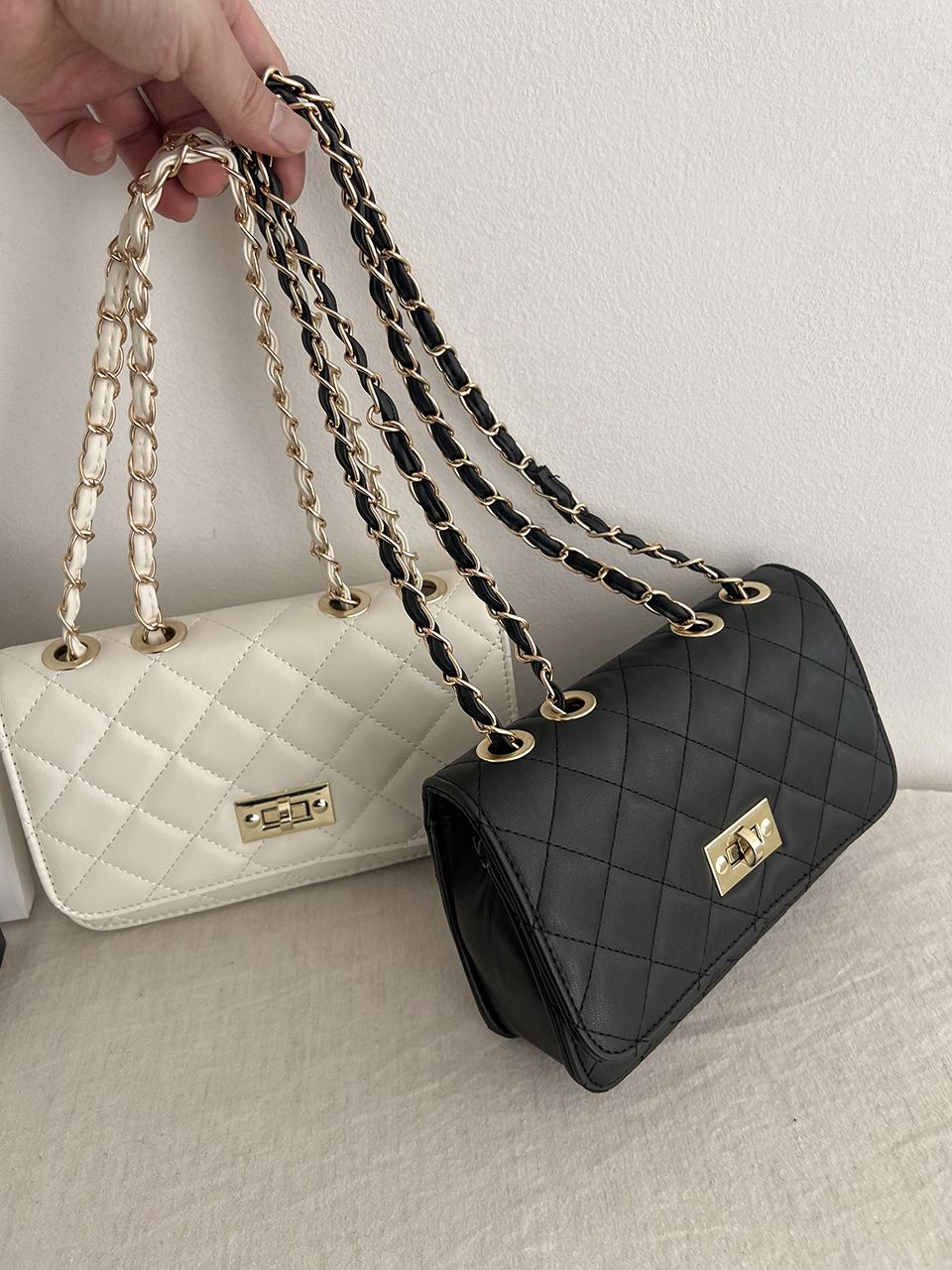 Classic buckle quilted mini chain shoulder bag
