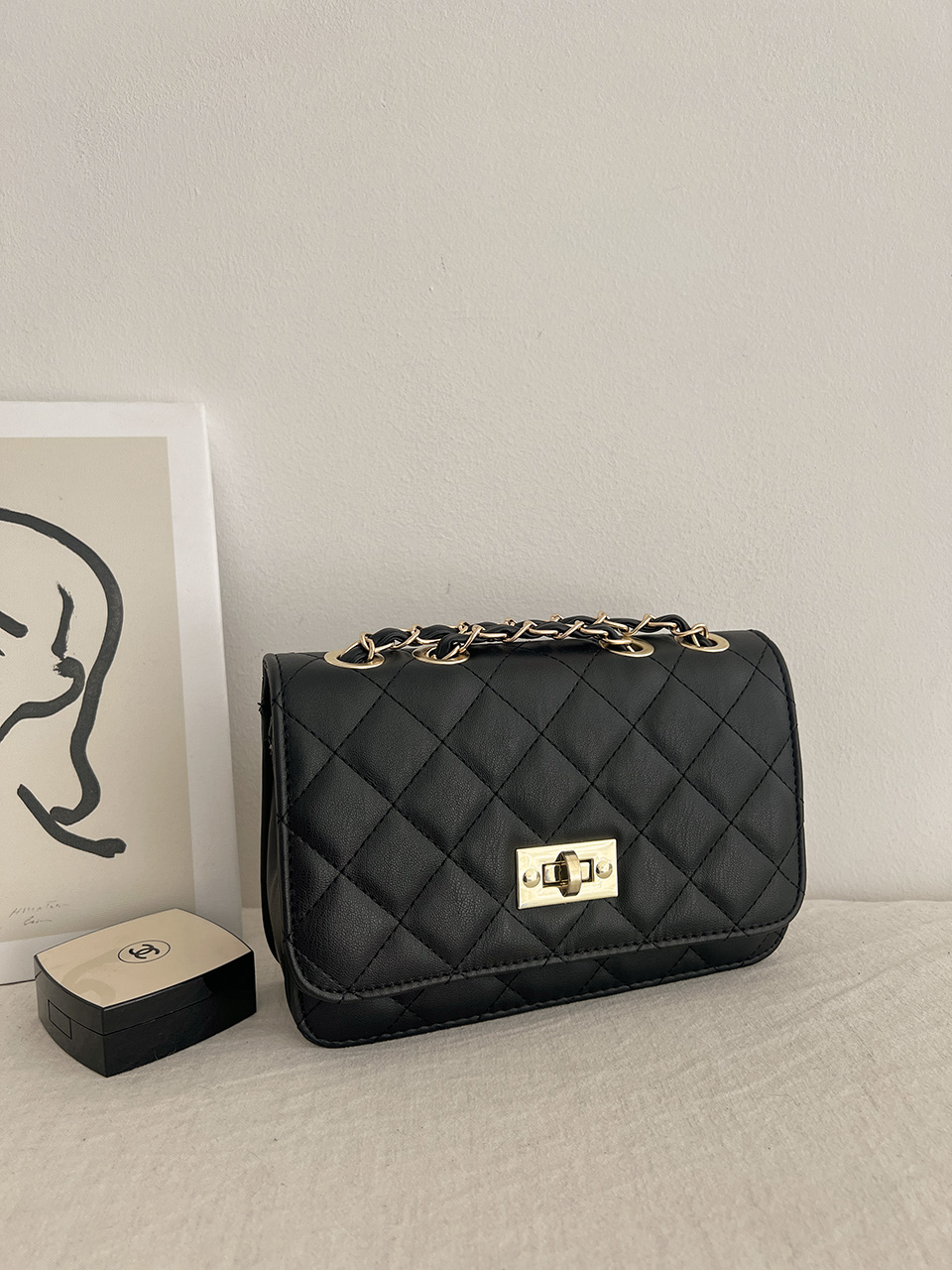 Classic buckle quilted mini chain shoulder bag