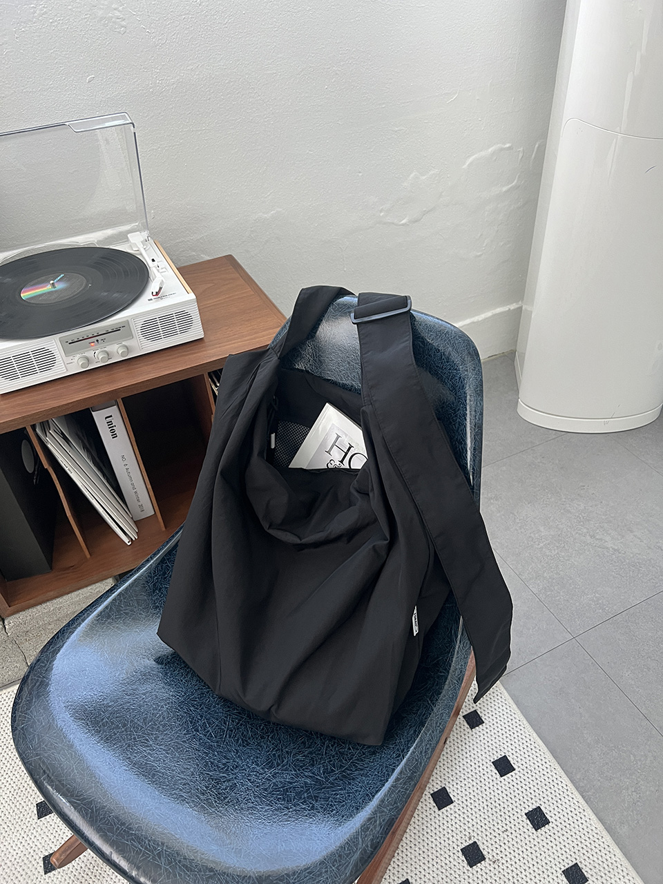 Nylon shoulder bag