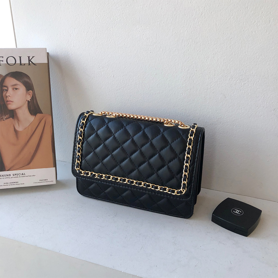 Quilted Square Chain Bag