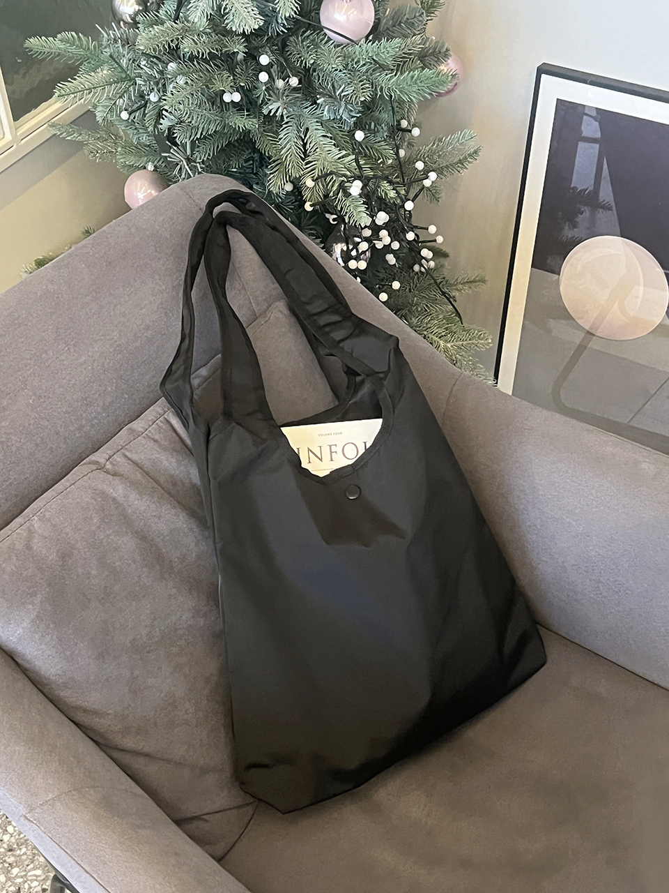 Button nylon shoulder eco bag