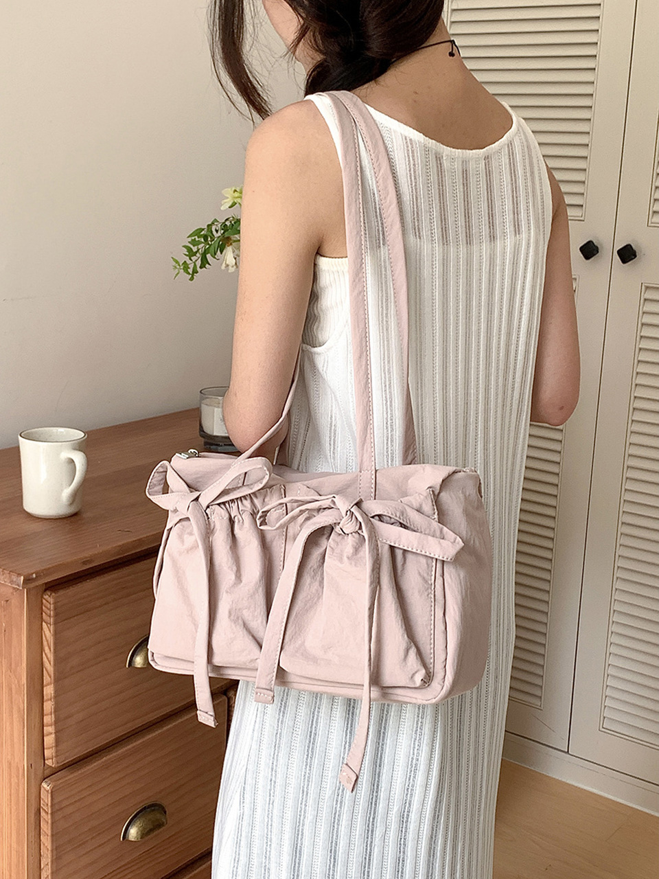 Ribbon Ballet Core Pocket Nylon Shoulder Bag (4 colors)