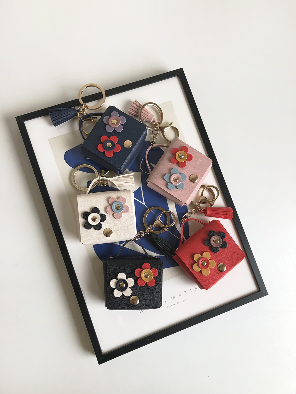 Flower AirPods Case Mini Bag Keyring (5 colors)